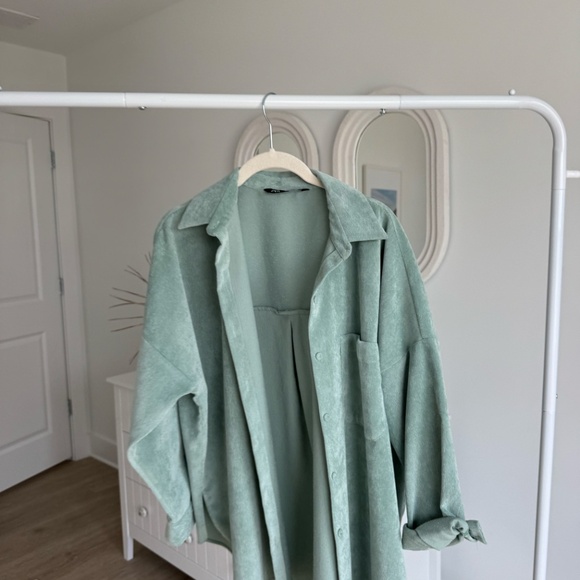 Zara Corduroy Button Down - Picture 3 of 5
